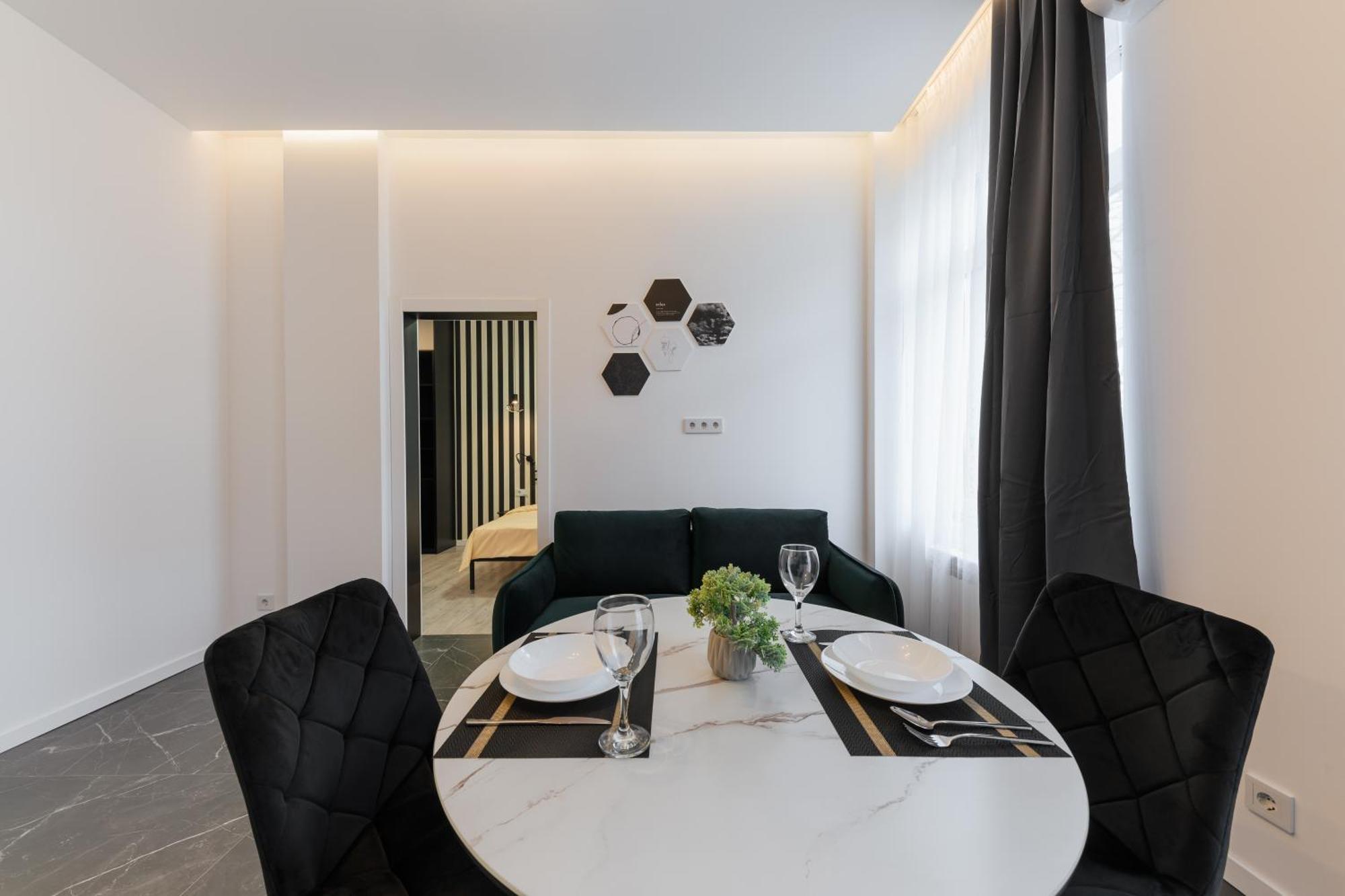 Luxury Apartments Laborca Oezjhorod Buitenkant foto