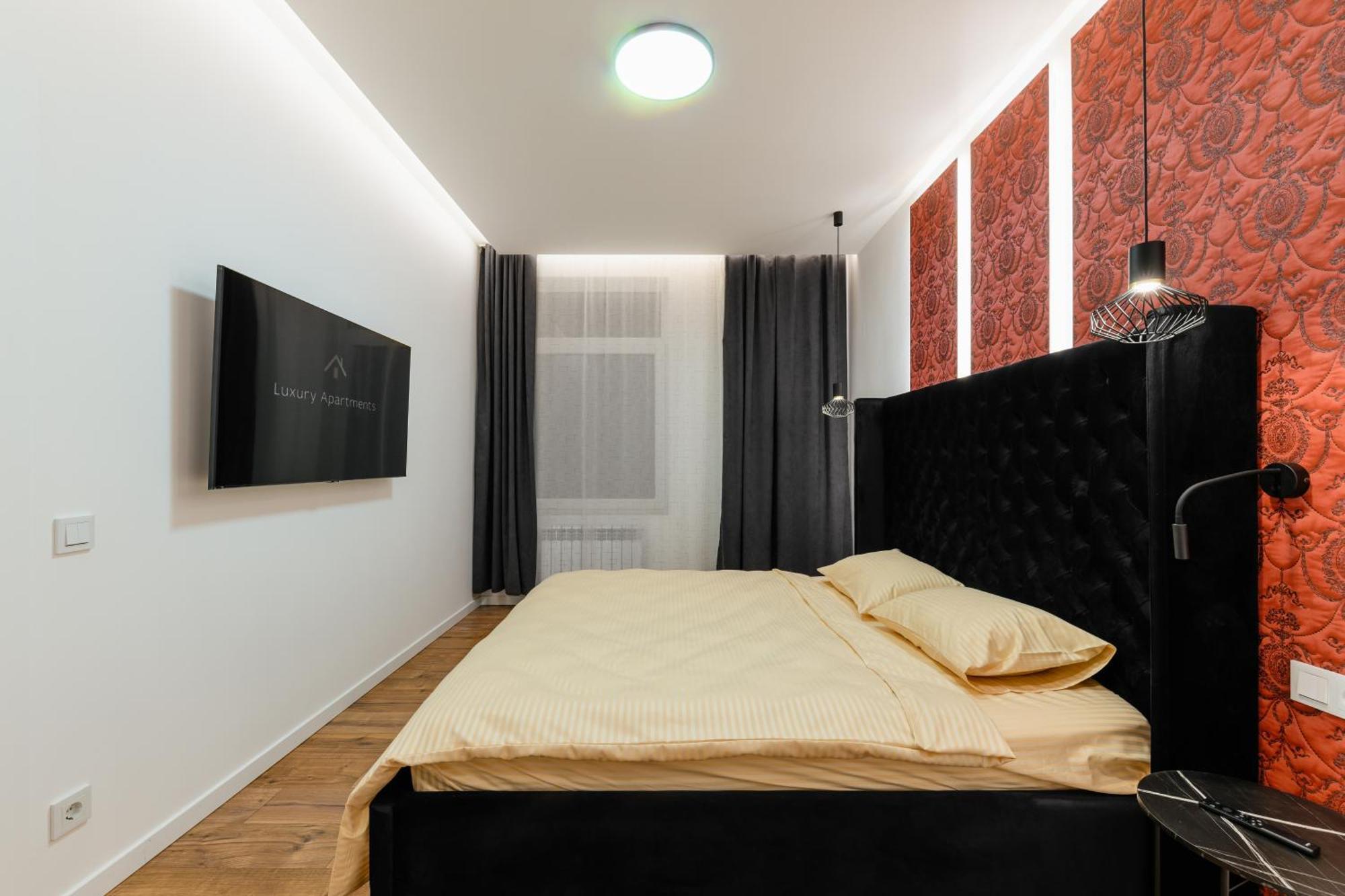 Luxury Apartments Laborca Oezjhorod Buitenkant foto